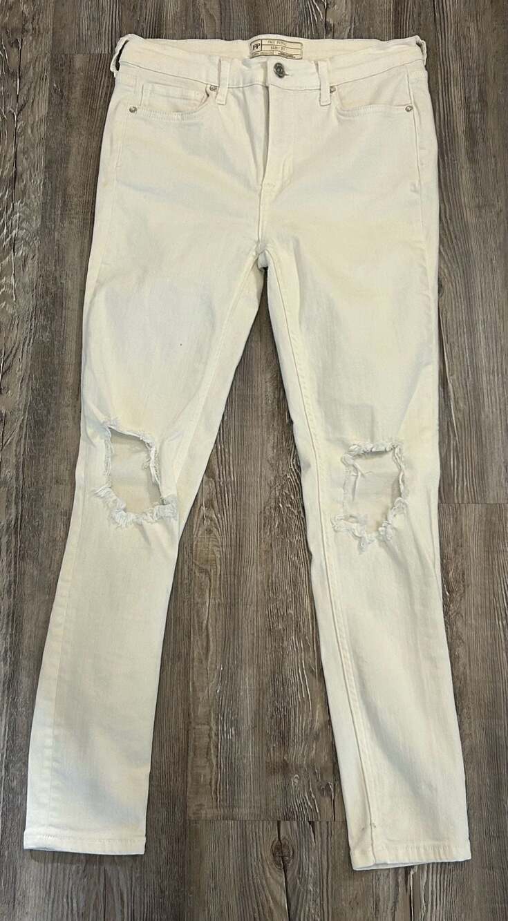 Free People Distressed Busted Knee Skinny Jeans Size 27 White